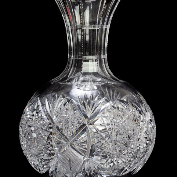 Antique Hand-Cut Crystal Vase With Intricate Starburst & Geometric Patterns - Picture 9 of 9